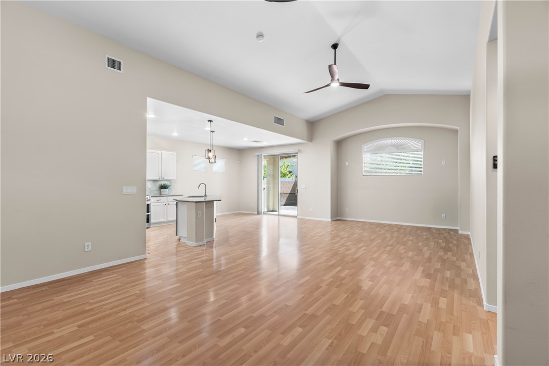 8112 Hamilton Falls Street North Las Vegas NV 89085