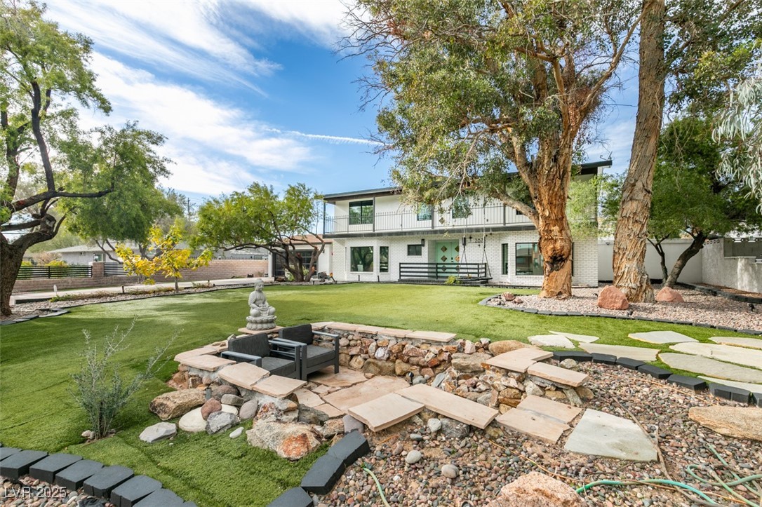 2875 Rosanna Street Las Vegas NV 89117