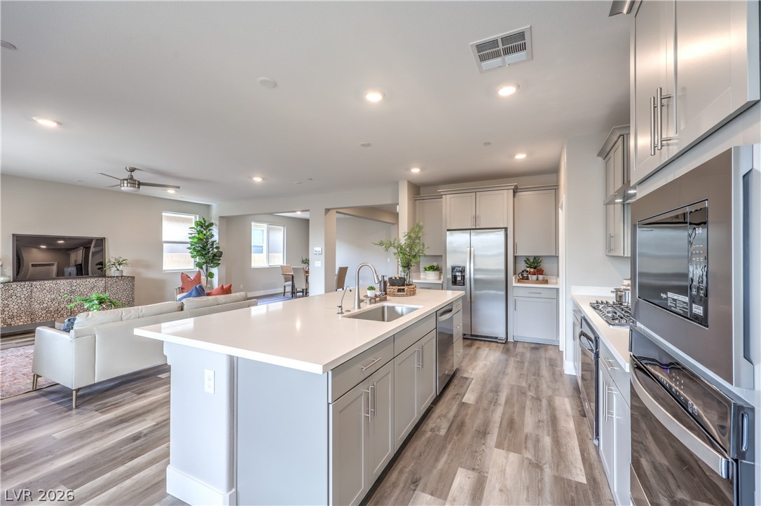 1036 Fox Falcon Street Henderson NV 89011