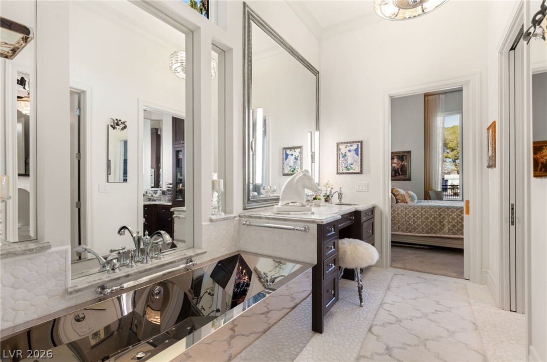 2323 Pinto Lane Las Vegas NV 89107