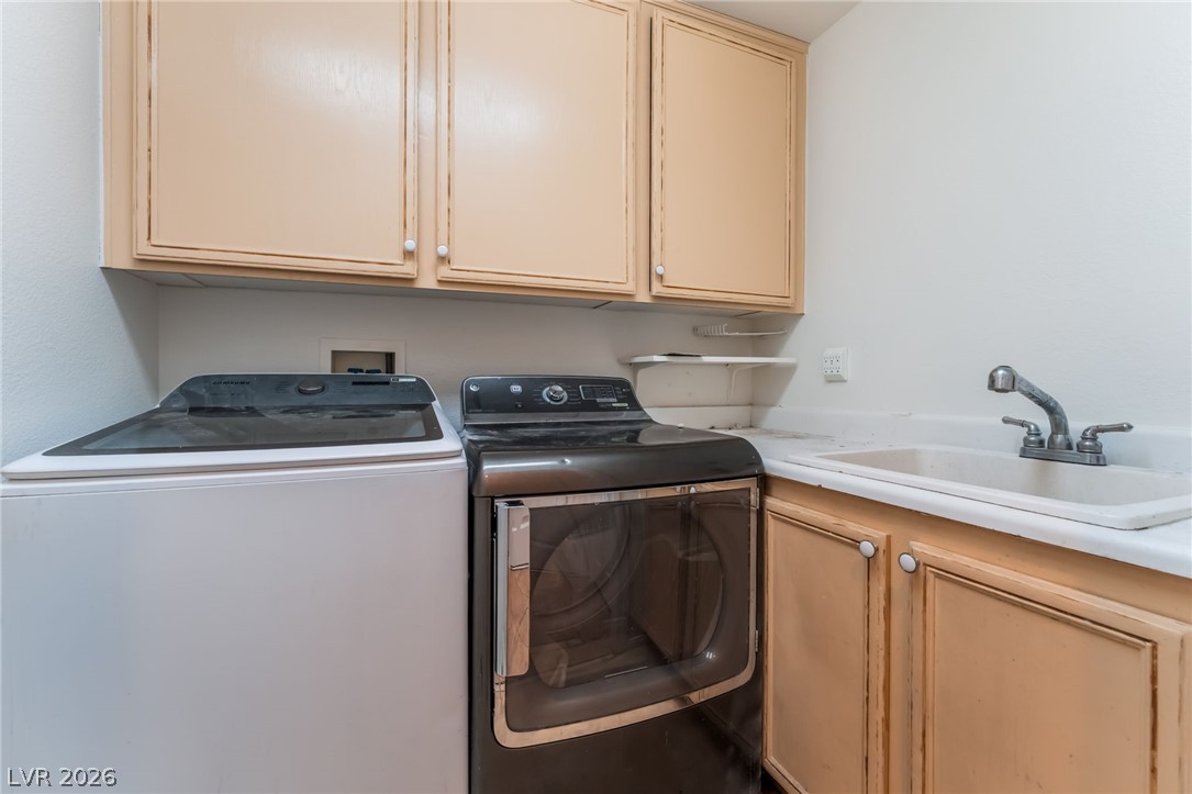 1554 Mount Hood Street Las Vegas NV 89110
