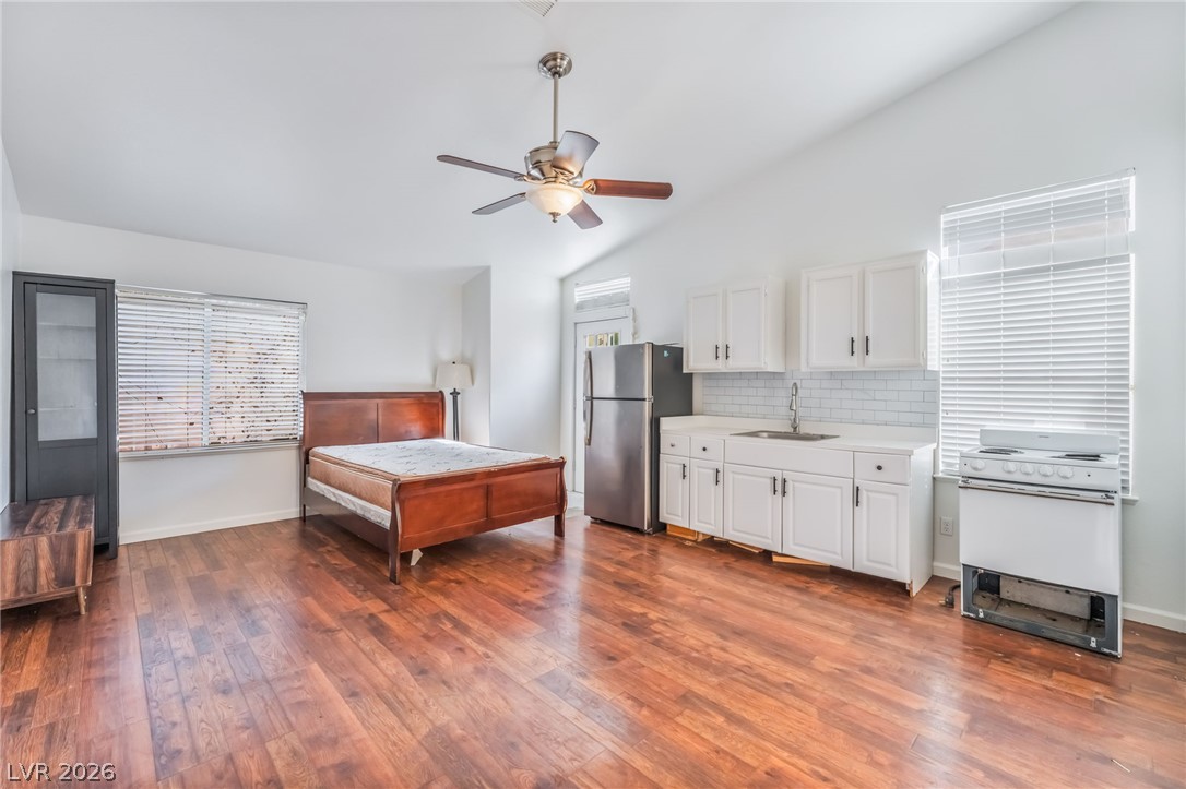 1554 Mount Hood Street Las Vegas NV 89110