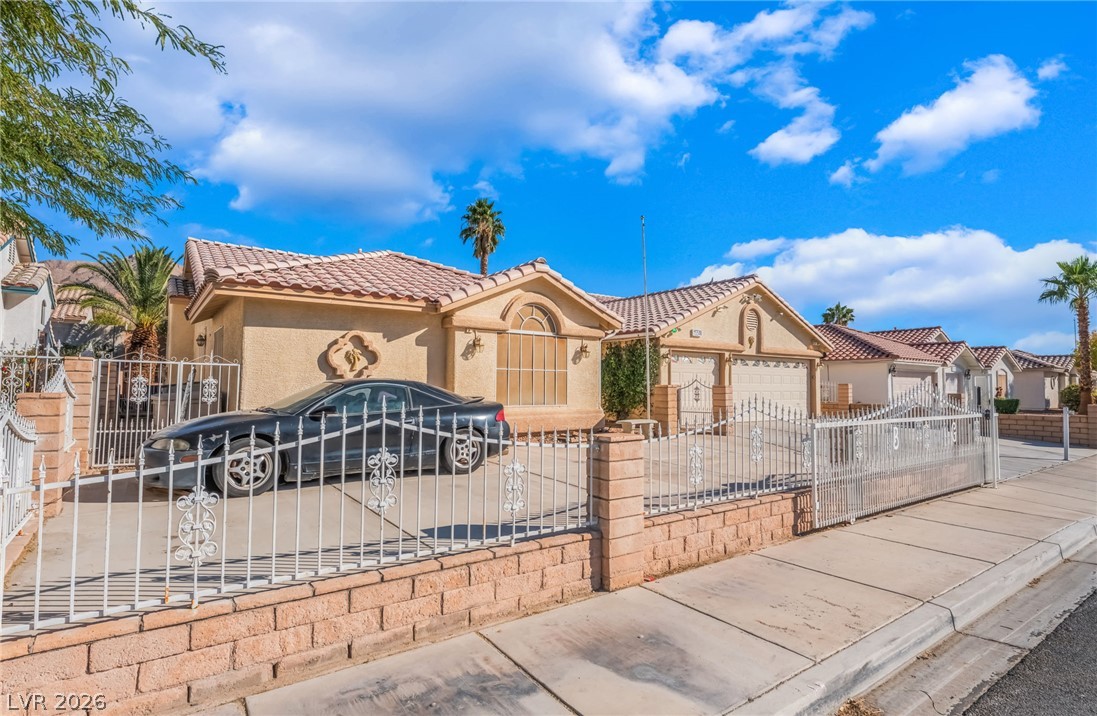1554 Mount Hood Street Las Vegas NV 89110