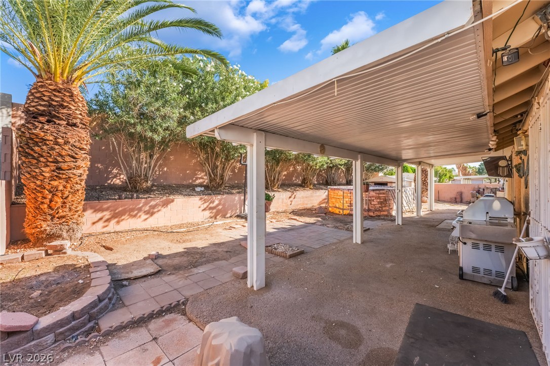 1554 Mount Hood Street Las Vegas NV 89110