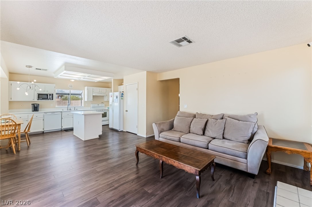 2243 Welsey Manor Drive Las Vegas NV 89156