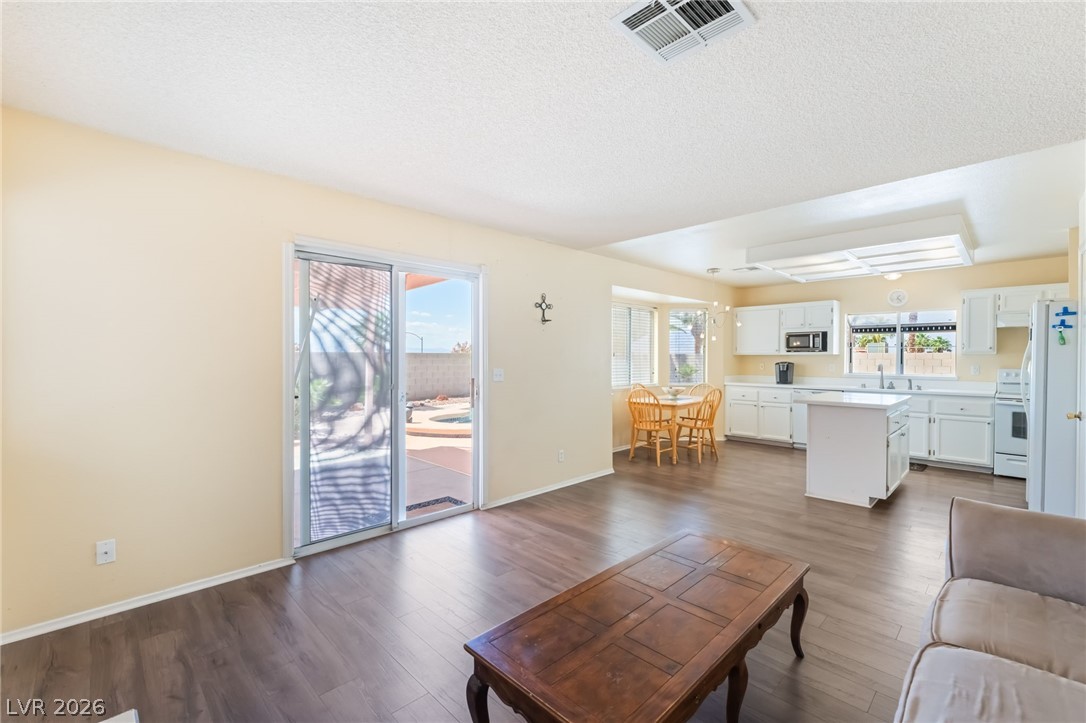 2243 Welsey Manor Drive Las Vegas NV 89156