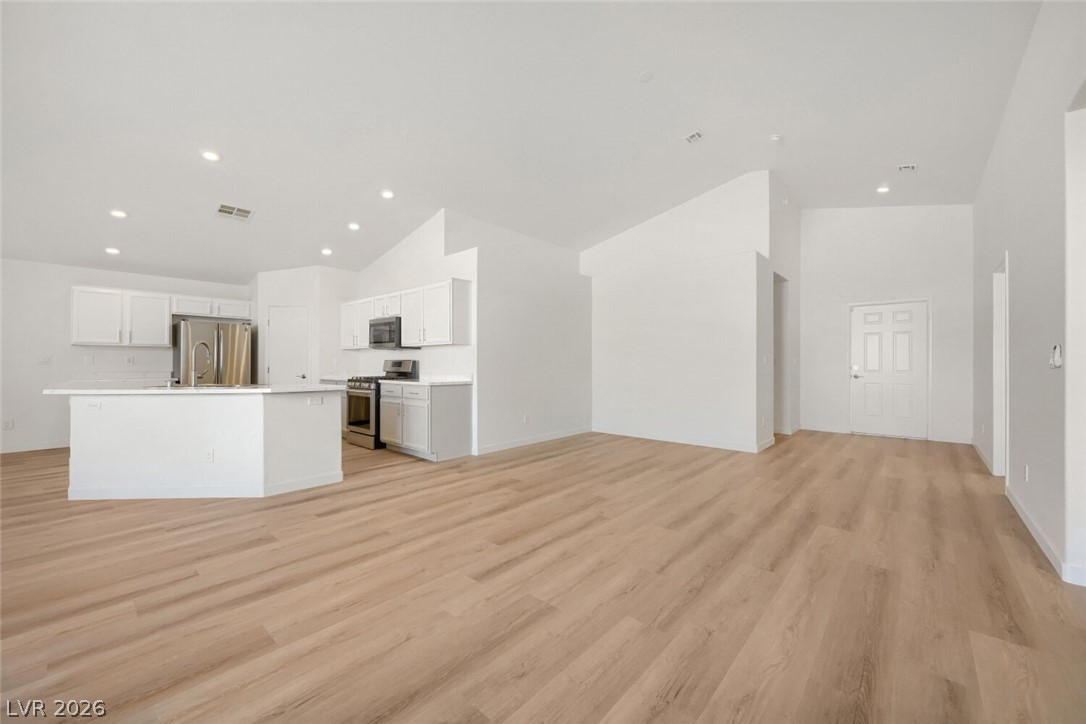 4708 Gleaming Meadows Street North Las Vegas NV 89031