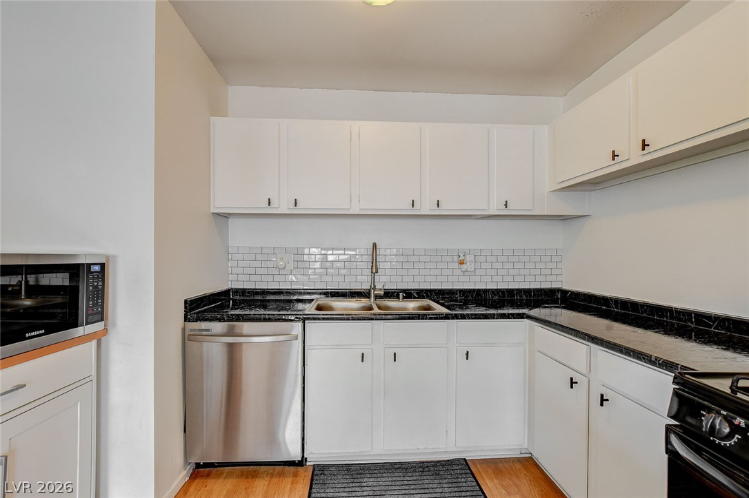 804 Larch Court Las Vegas NV 89145