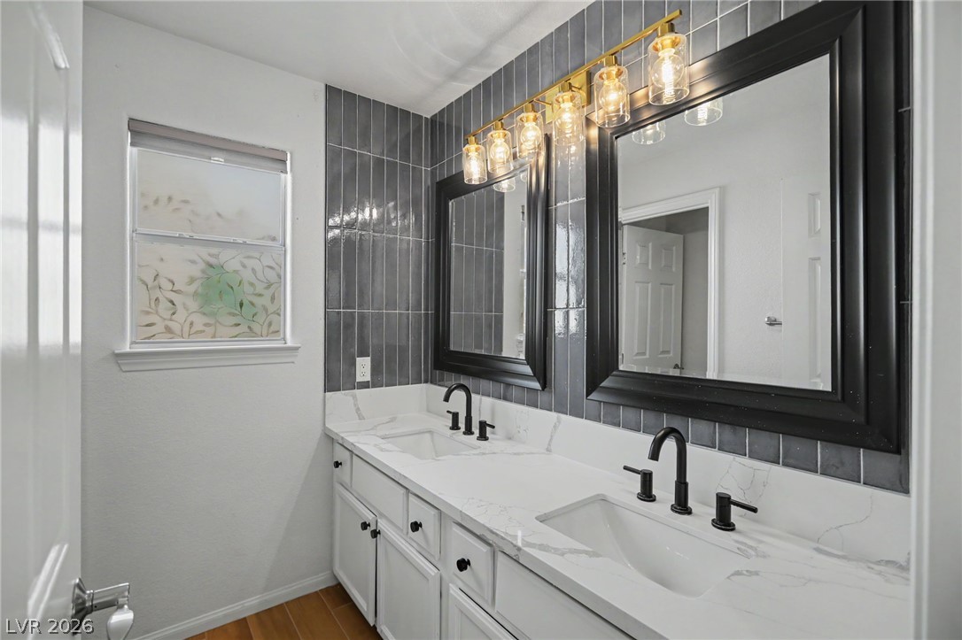 1828 Derbyshire Drive Las Vegas NV 89117