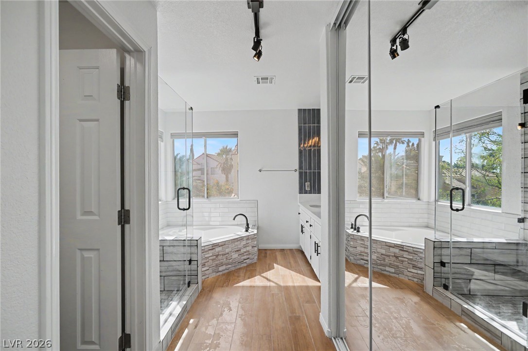 1828 Derbyshire Drive Las Vegas NV 89117