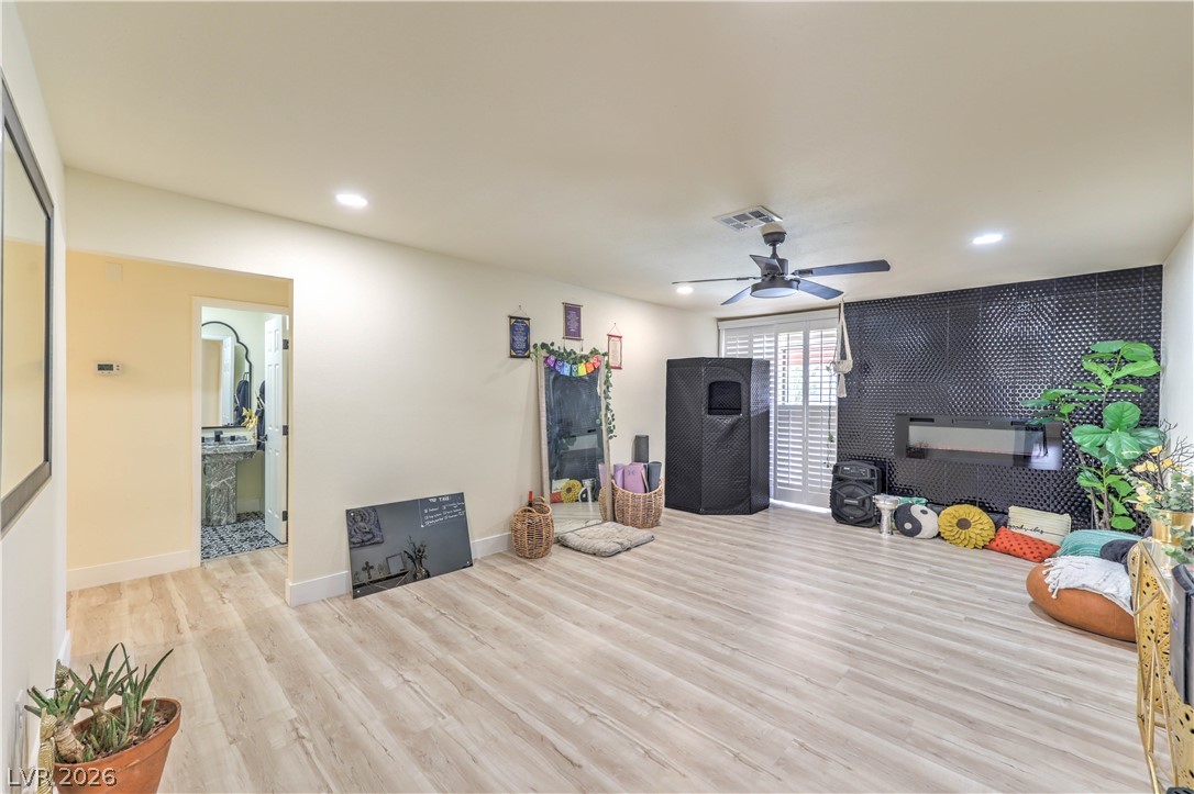 4411 Paseo El Rio Drive Las Vegas NV 89121