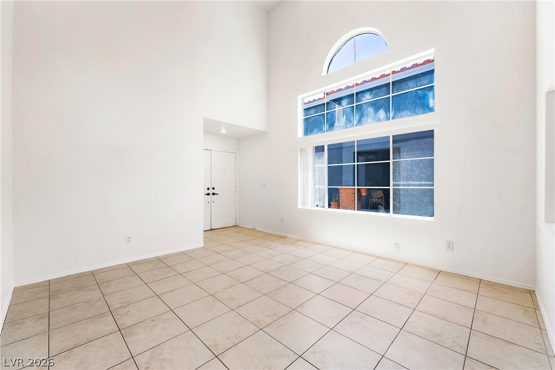 6993 Troubador Drive Las Vegas NV 89119