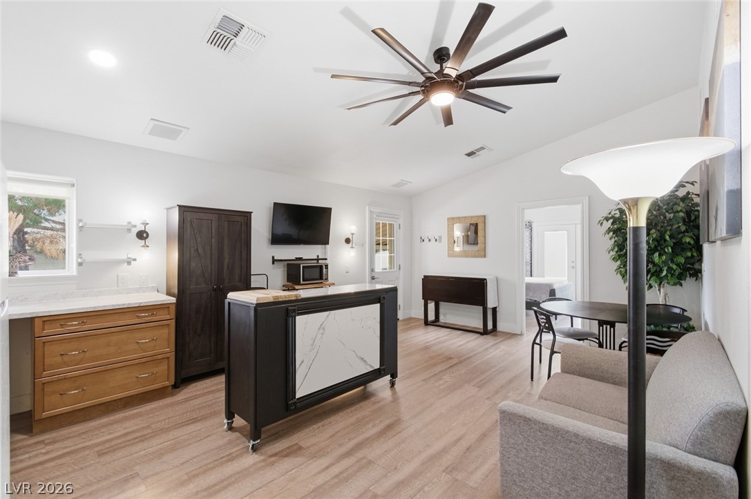 6425 Tara Avenue Las Vegas NV 89146