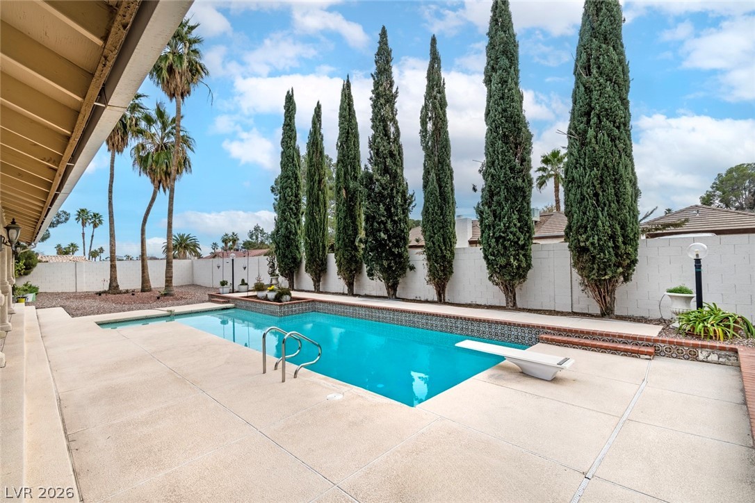 6425 Tara Avenue Las Vegas NV 89146