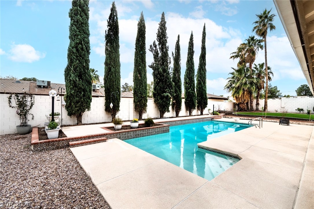 6425 Tara Avenue Las Vegas NV 89146