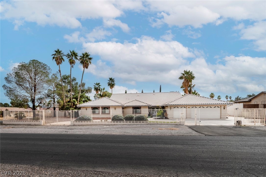 6425 Tara Avenue Las Vegas NV 89146