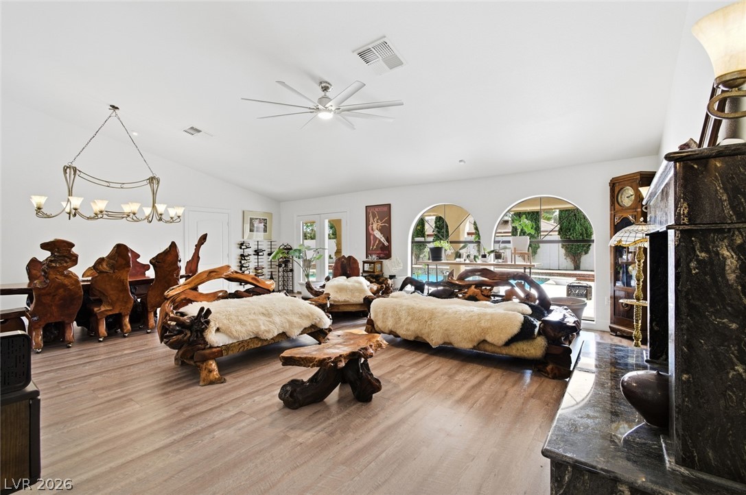 6425 Tara Avenue Las Vegas NV 89146