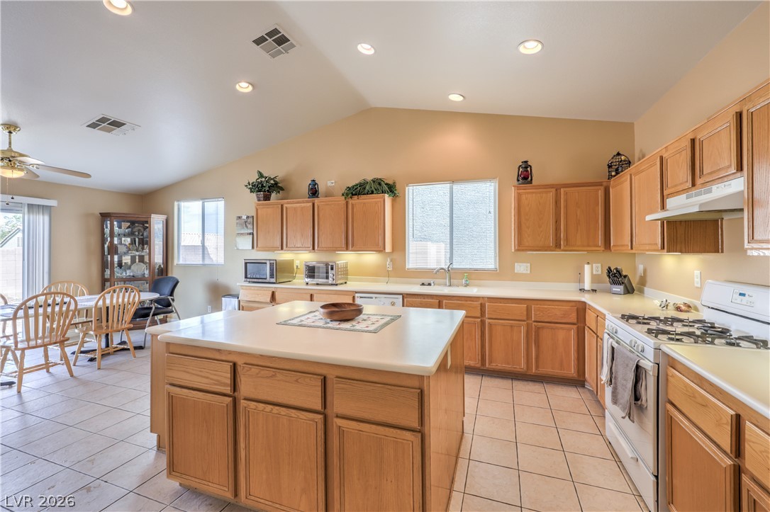 2710 Port Lewis Avenue Henderson NV 89052