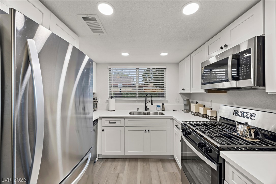 6464 Big Pine Way Las Vegas NV 89108