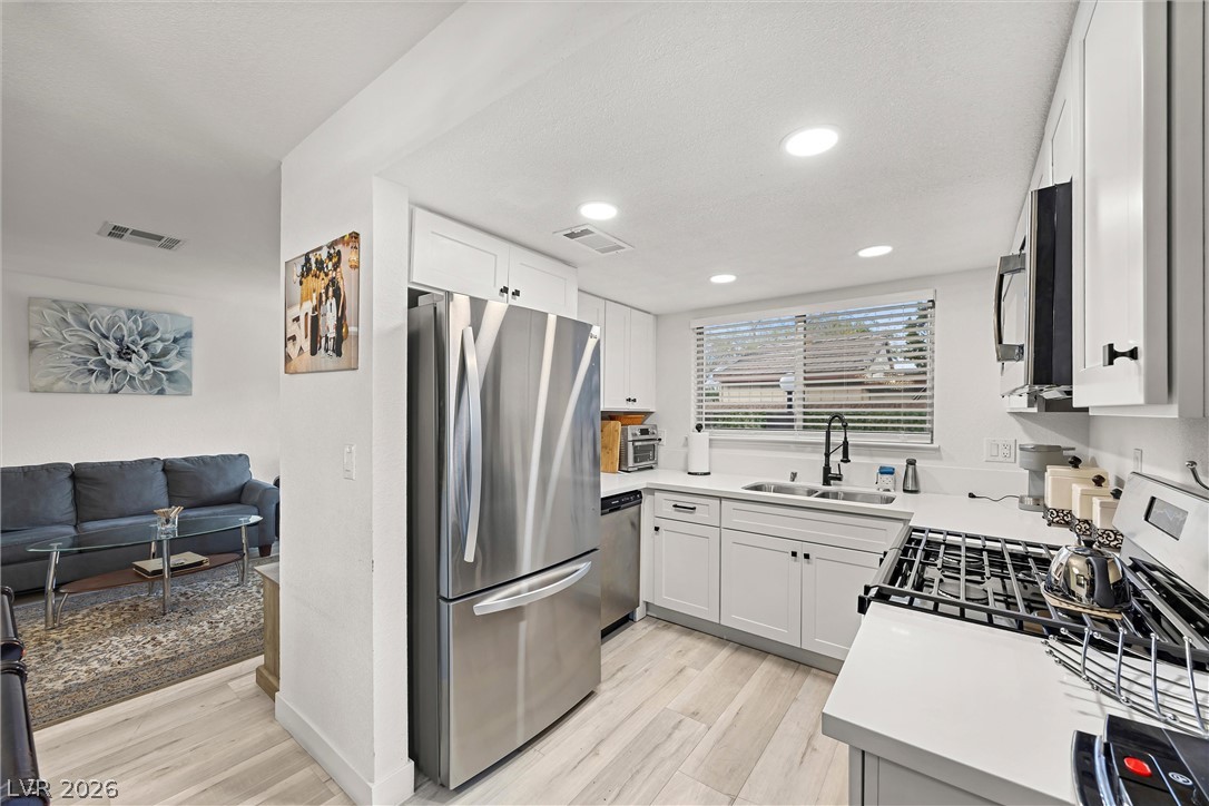 6464 Big Pine Way Las Vegas NV 89108