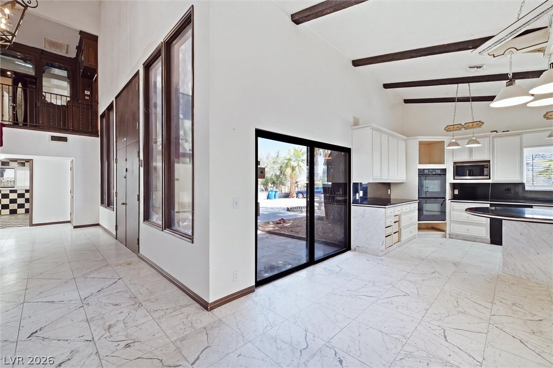 3075 Rosanna Street Las Vegas NV 89117