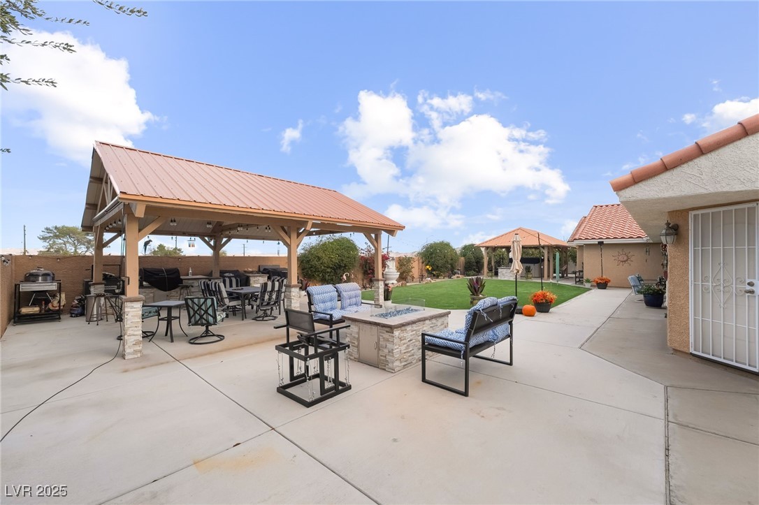 396 East Country Club Drive Henderson NV 89015