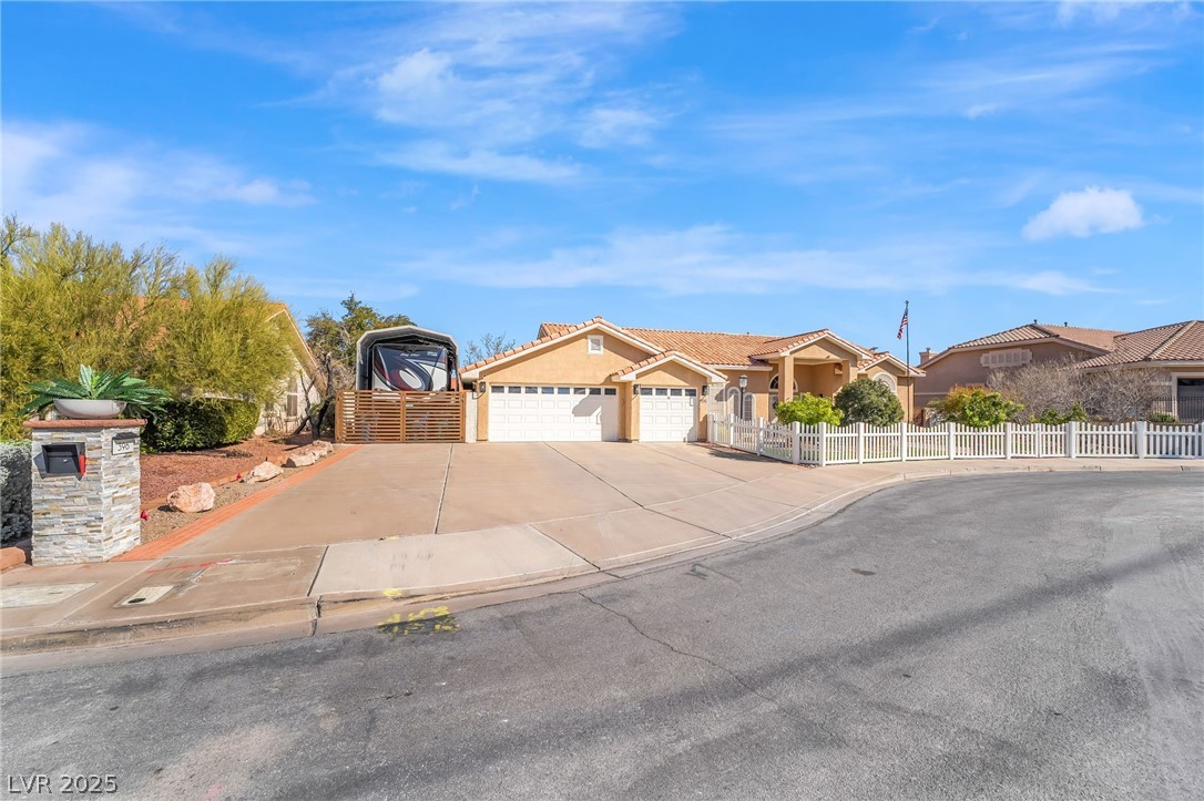 396 East Country Club Drive Henderson NV 89015