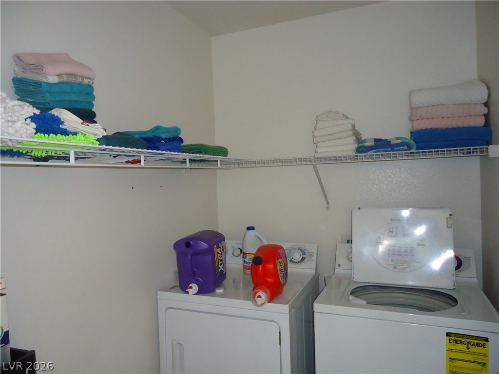 5628 Dawn Falls Street Las Vegas NV 89148