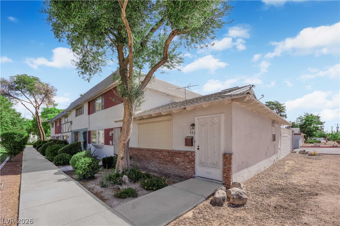 193 Greenbriar Townhouse Way Las Vegas NV 89121