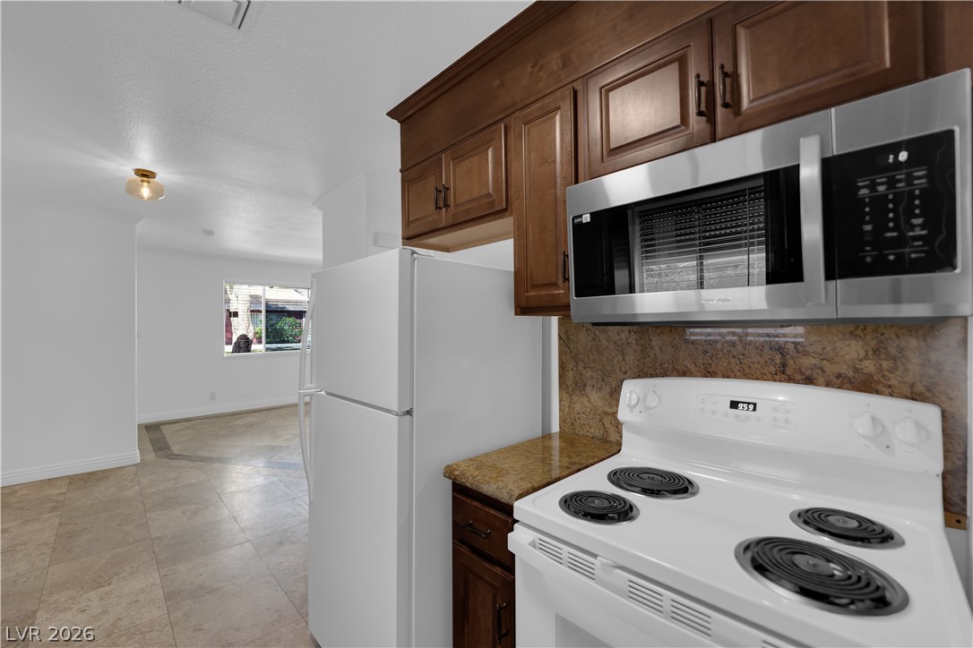 193 Greenbriar Townhouse Way Las Vegas NV 89121