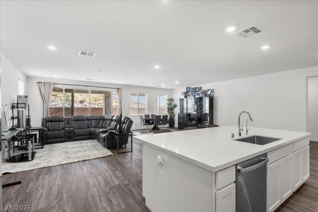 10006 Joshua Foothills Street Las Vegas NV 89178