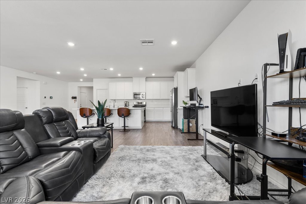 10006 Joshua Foothills Street Las Vegas NV 89178