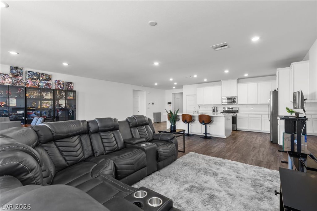 10006 Joshua Foothills Street Las Vegas NV 89178