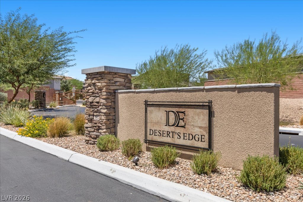 10006 Joshua Foothills Street Las Vegas NV 89178