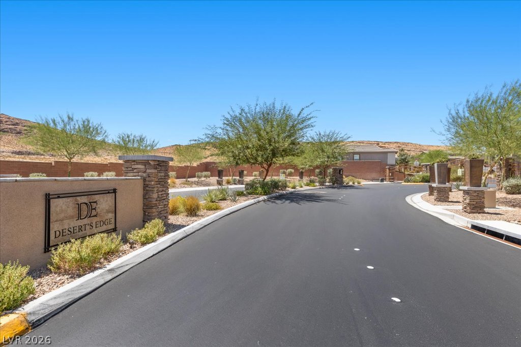10006 Joshua Foothills Street Las Vegas NV 89178