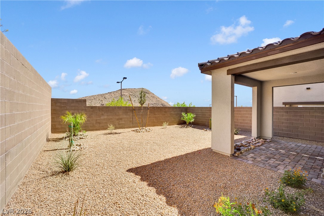 11572 Desert Hollow Avenue Las Vegas NV 89138