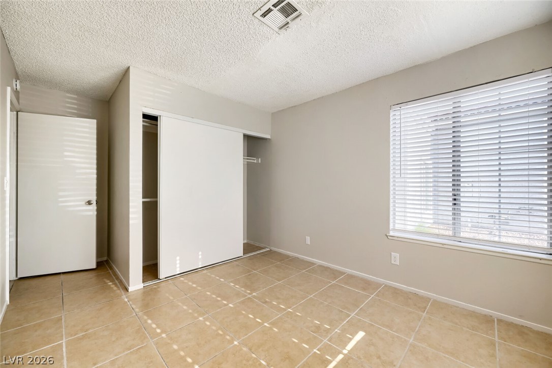 2247 Sierra Sunrise Street Las Vegas NV 89156