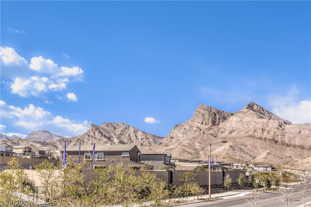 1801 Mangrove Court Las Vegas NV 89138
