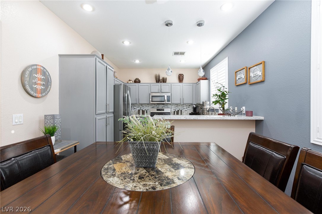 10435 Meadow Village Street Las Vegas NV 89183