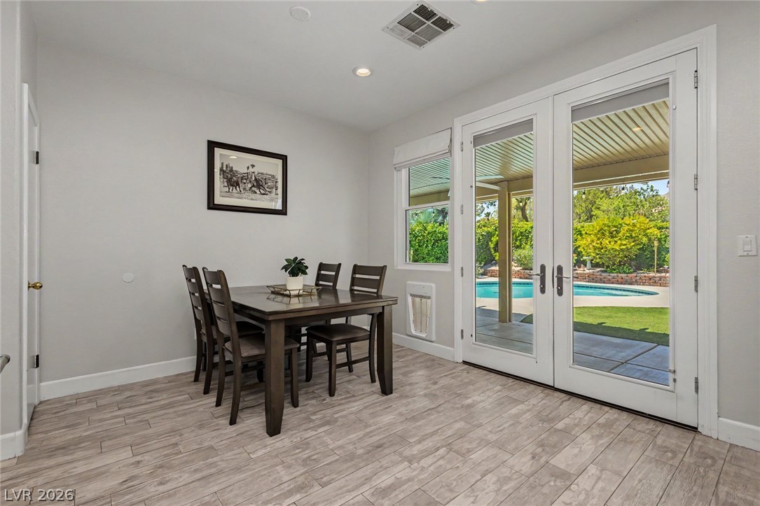3237 Ridgecliff Street Las Vegas NV 89129