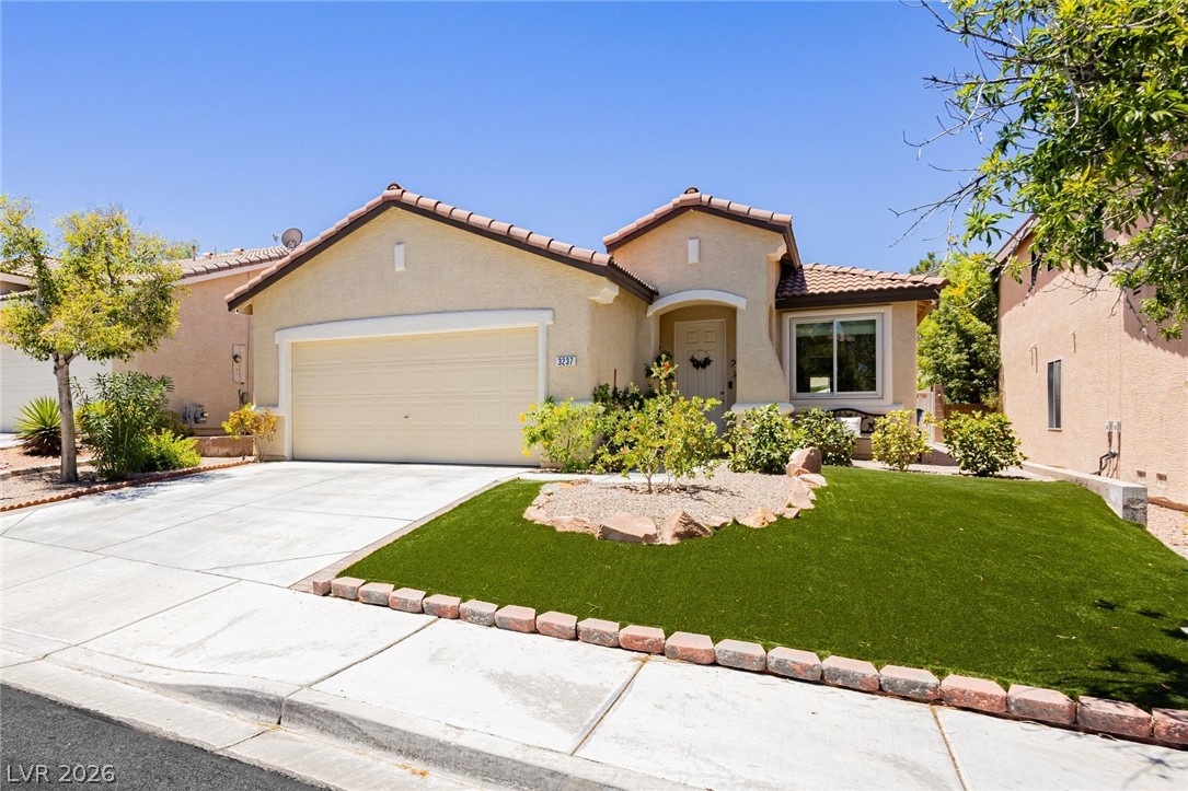 3237 Ridgecliff Street Las Vegas NV 89129