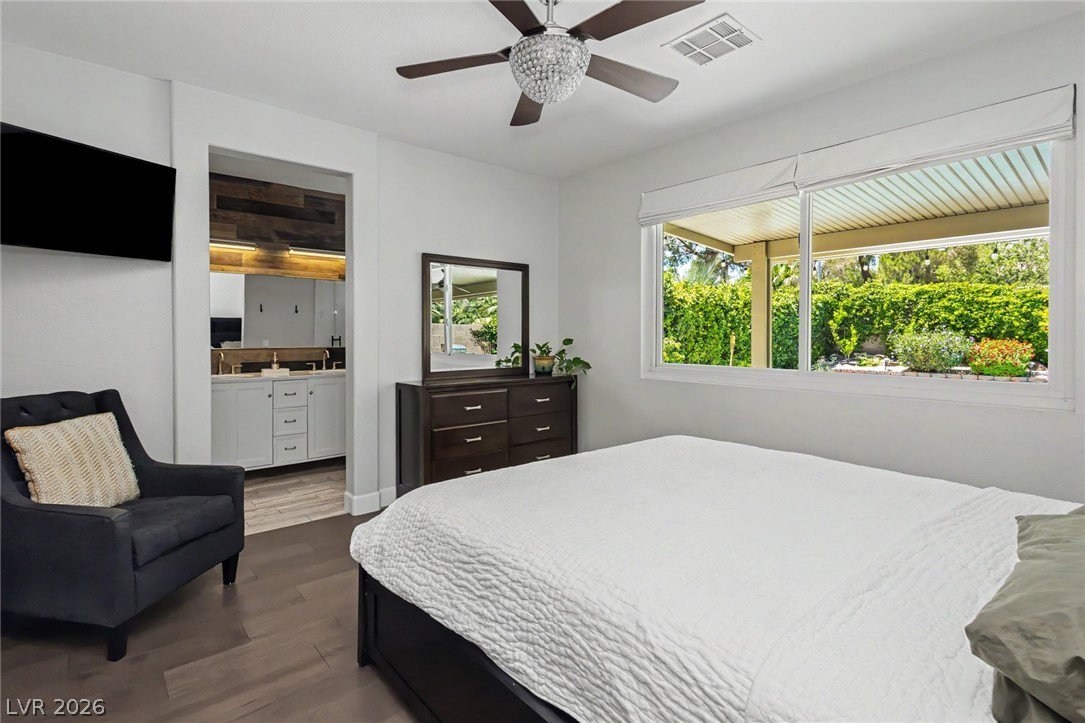 3237 Ridgecliff Street Las Vegas NV 89129