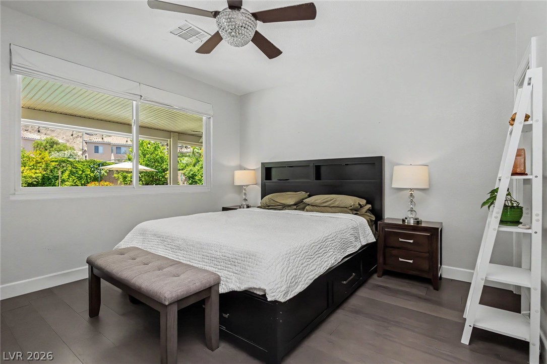 3237 Ridgecliff Street Las Vegas NV 89129