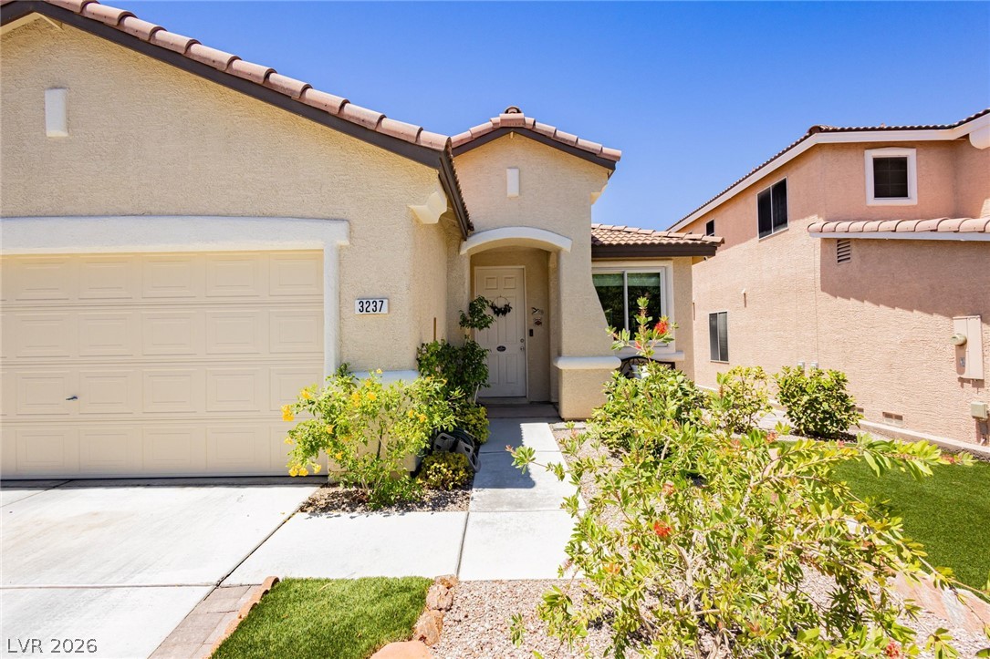 3237 Ridgecliff Street Las Vegas NV 89129