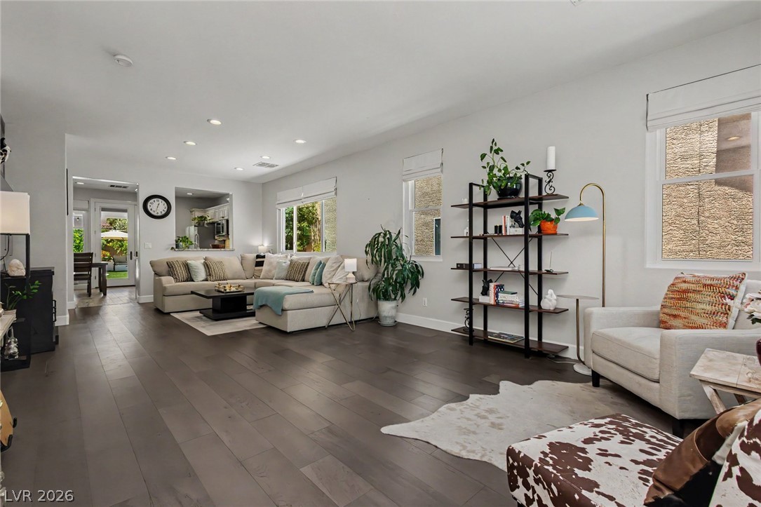 3237 Ridgecliff Street Las Vegas NV 89129