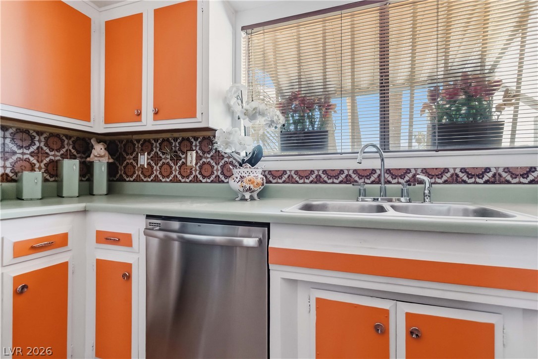 3232 Pawnee Drive Las Vegas NV 89169