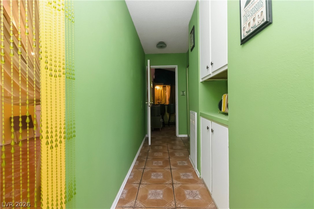 3232 Pawnee Drive Las Vegas NV 89169