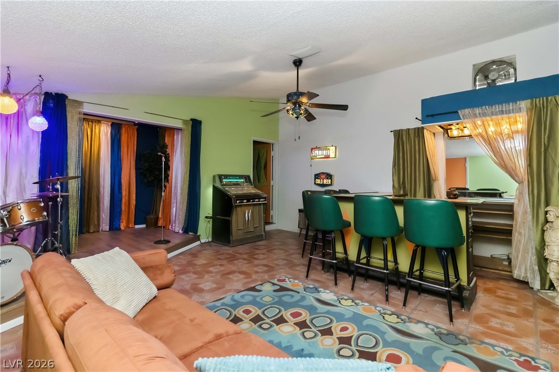 3232 Pawnee Drive Las Vegas NV 89169