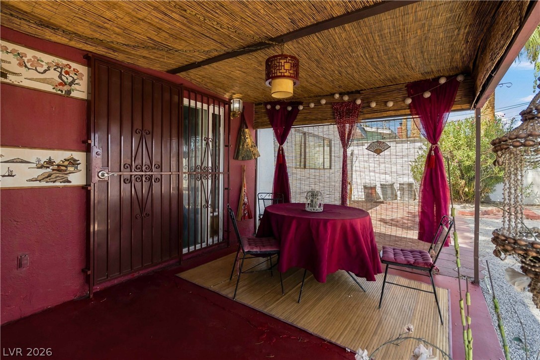 3232 Pawnee Drive Las Vegas NV 89169