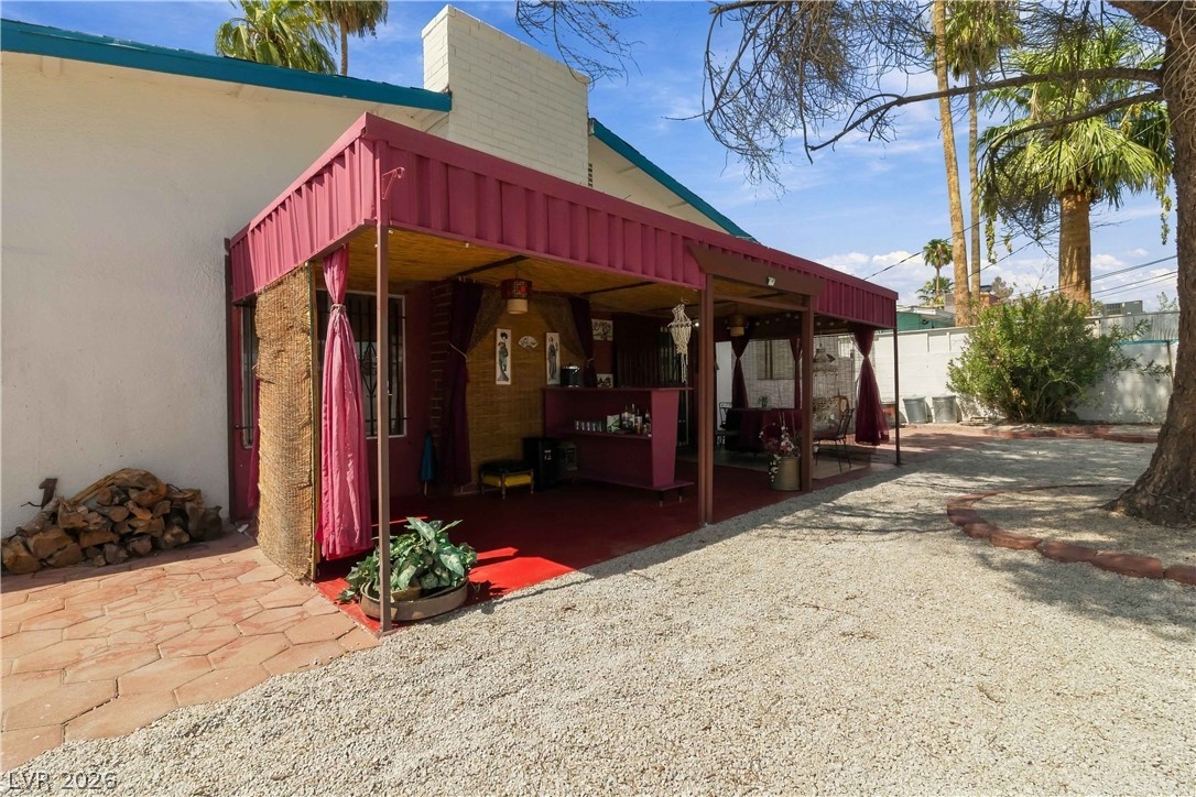 3232 Pawnee Drive Las Vegas NV 89169